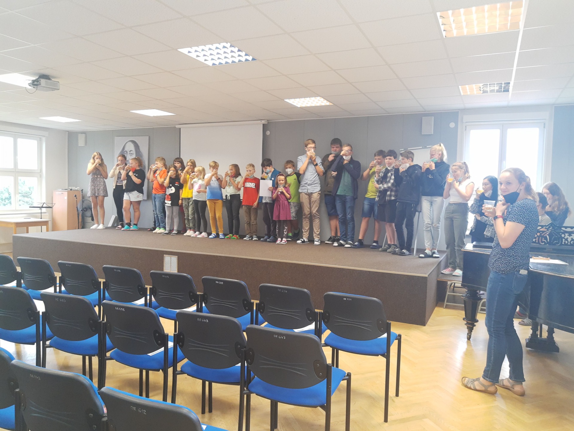 DOK ZALI JSME KOVSK PARLAMENT K E CI LB dok-zali-jsme-kovsk-parlament-k-e-ci-lb